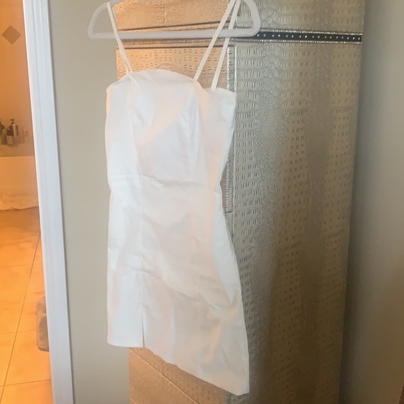 New - Picture 2 of 5